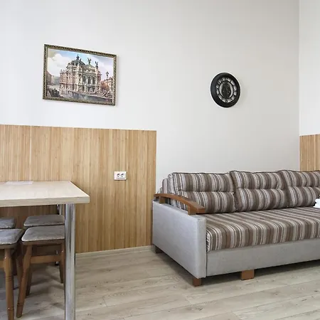 Buk On Doroshenka 25 Apartament