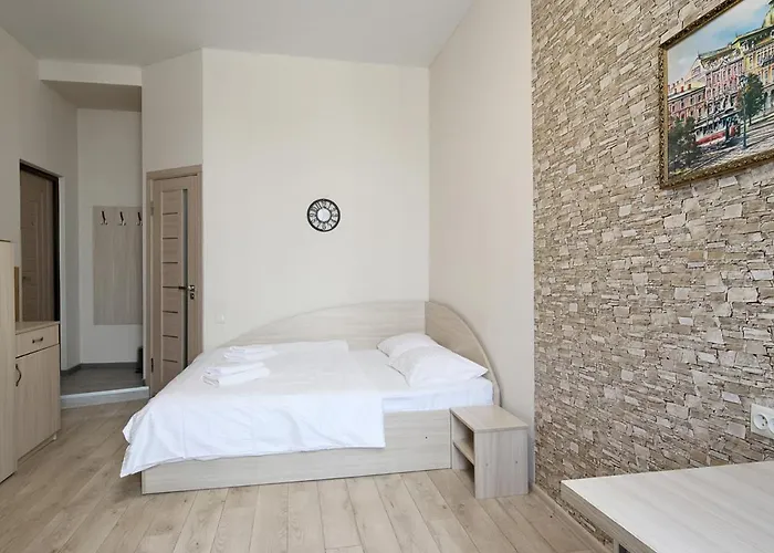 Buk On Doroshenka 25 *