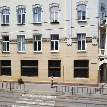 Buk On Doroshenka 25 *