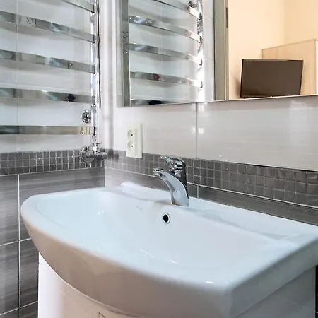 Апартаменти Buk On Doroshenka 25 Львів