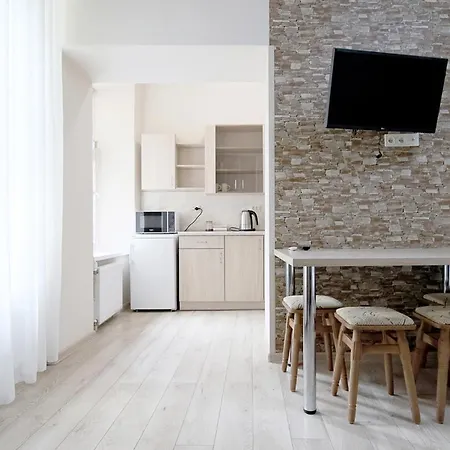 Buk On Doroshenka 25 *