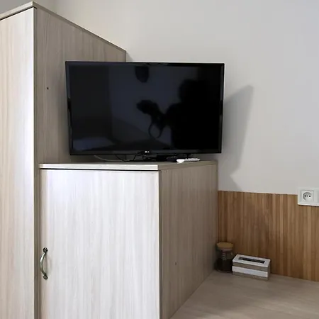 Buk On Doroshenka 25 *