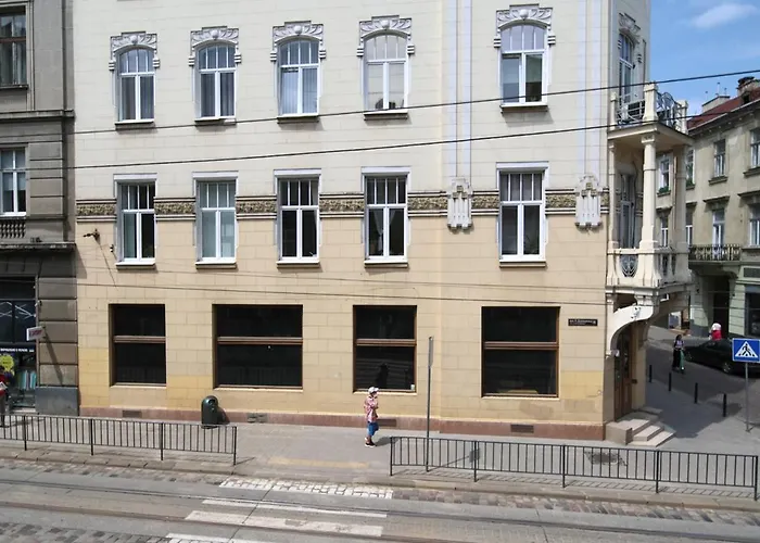 Buk On Doroshenka 25 *