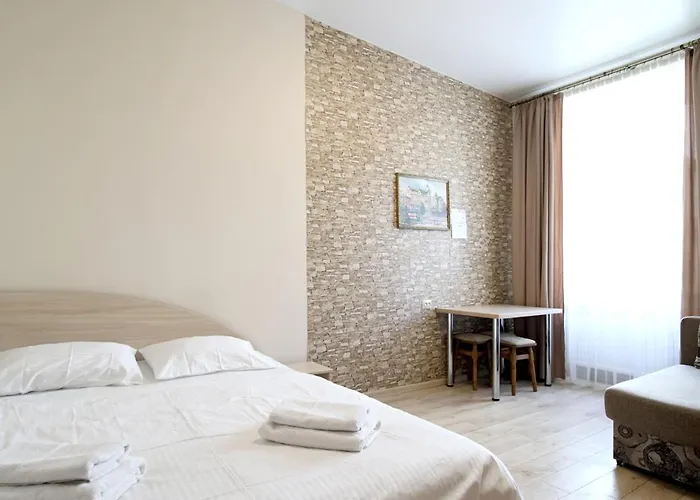 Buk On Doroshenka 25 アパート *