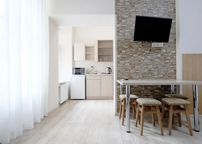 Buk On Doroshenka 25 *